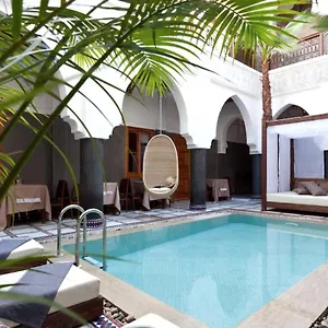 4* Riad & El Walaa